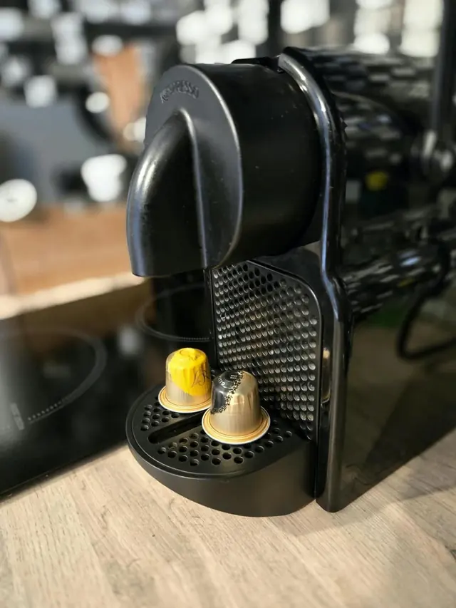 Loucé, machine Nespresso et capsules de bienvenue