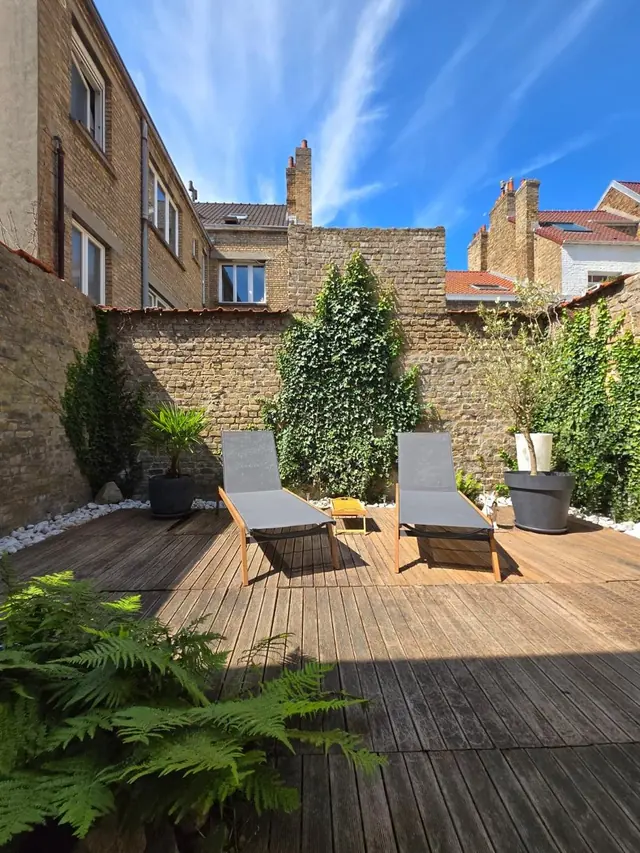 Loucé, terrasse privée, bains de soleil